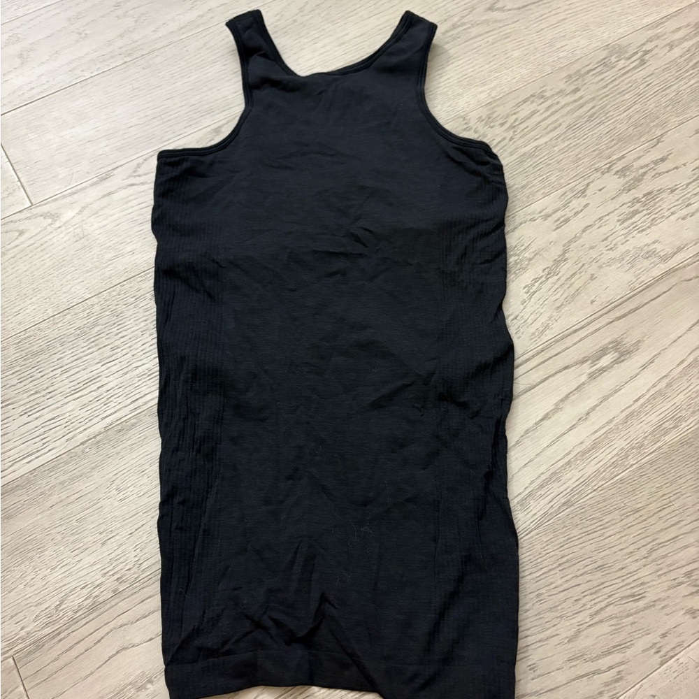 Lululemon Black Seamless Tank